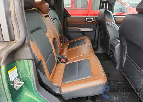 2023 Ford Bronco Base z USA, uszkodzony, nr VIN 1FMDE5BH6PLB54512